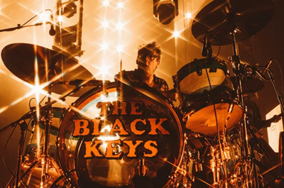 Interview with Patrick Carney in Modern Drummer Magazine