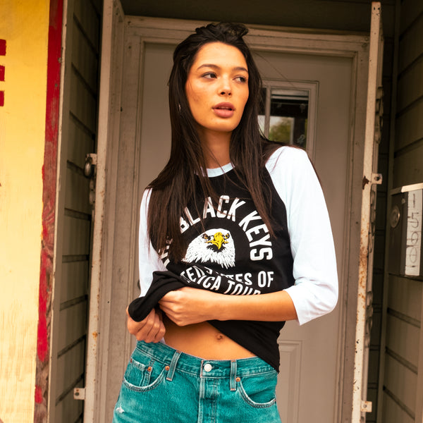 ☆New Era☆ Broken Skateboard T-Shirt Sage 14536516 s-l1200.jpg
